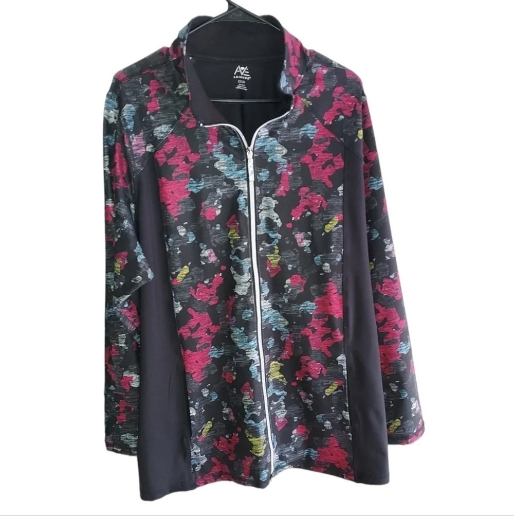 Avenue pattern zip jacket